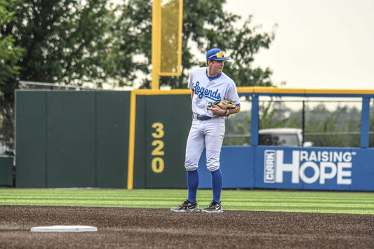 Rockers Crush Legends 11-1 Behind Aklinski's Five-RBI Night